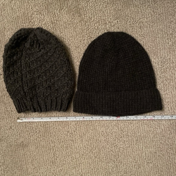 Hats touques tuques beanies :) - Picture 2 of 2